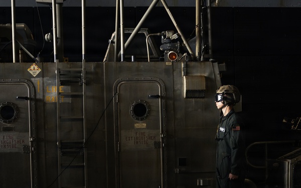 31st MEU | LCAC operations aboard the USS New Orleans (LPD 18)