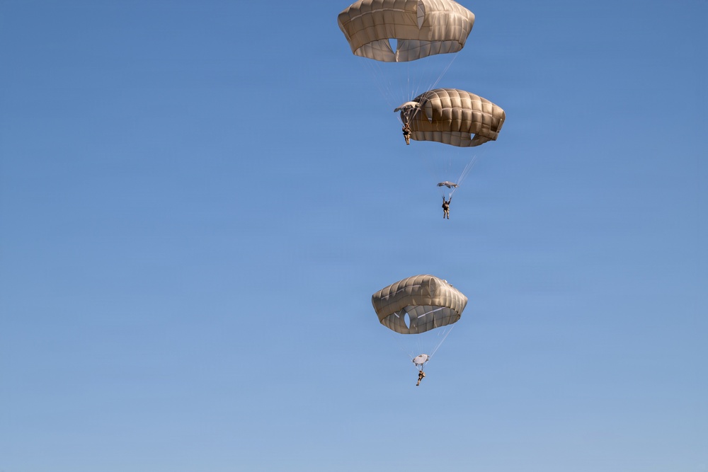 Paratroopers conduct mortar gunnery at Grafenwoehr Training Area