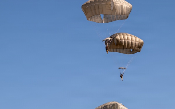 Paratroopers conduct mortar gunnery at Grafenwoehr Training Area