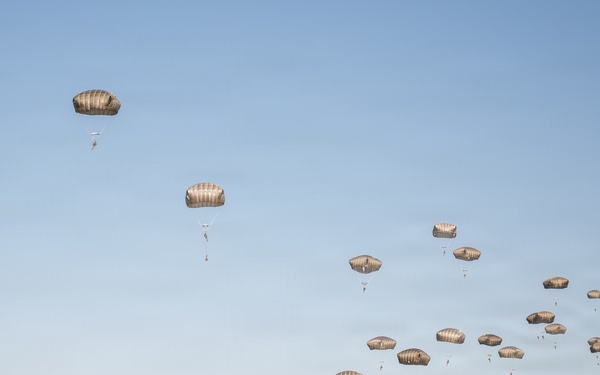 Paratroopers conduct mortar gunnery at Grafenwoehr Training Area