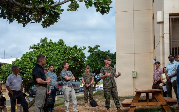 Acting SECNAV and congressional delegation visit MCBH