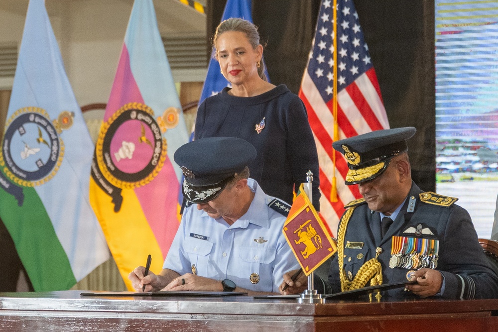 Pacific Air Forces Commander visits Sri Lanka