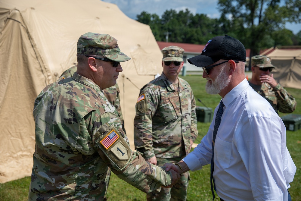 U.S. Representative Derrick Van Orden Visits 135th Medical Company Area Support during Annual Training