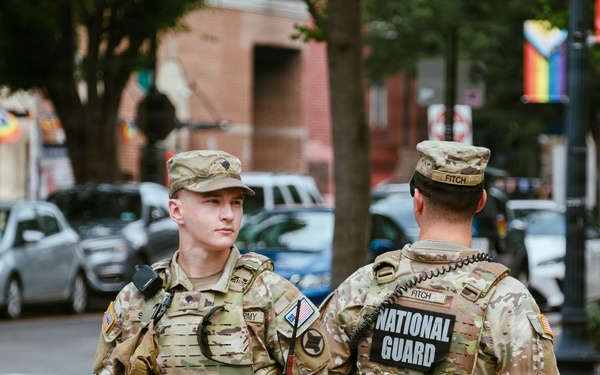 JTF-DC Arkansas Guardsmen continue patrolling Logan Circle