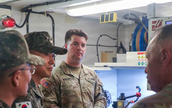 ROK Lt. Gen. Innovation Lab Visit