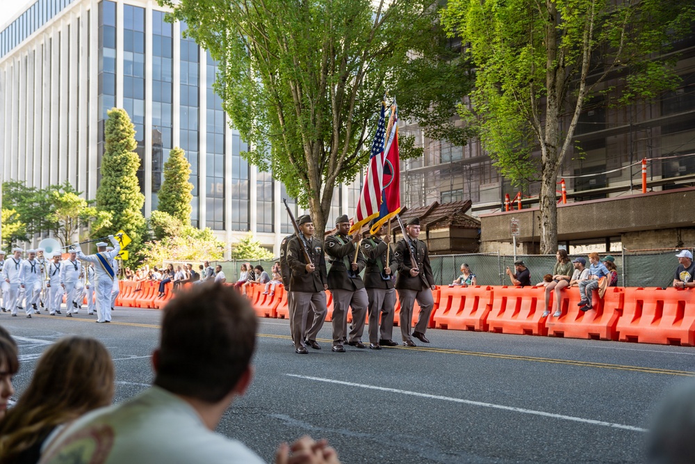 7th ID (MDC-PAC) Color Guard March in Capital Lakefair Parade