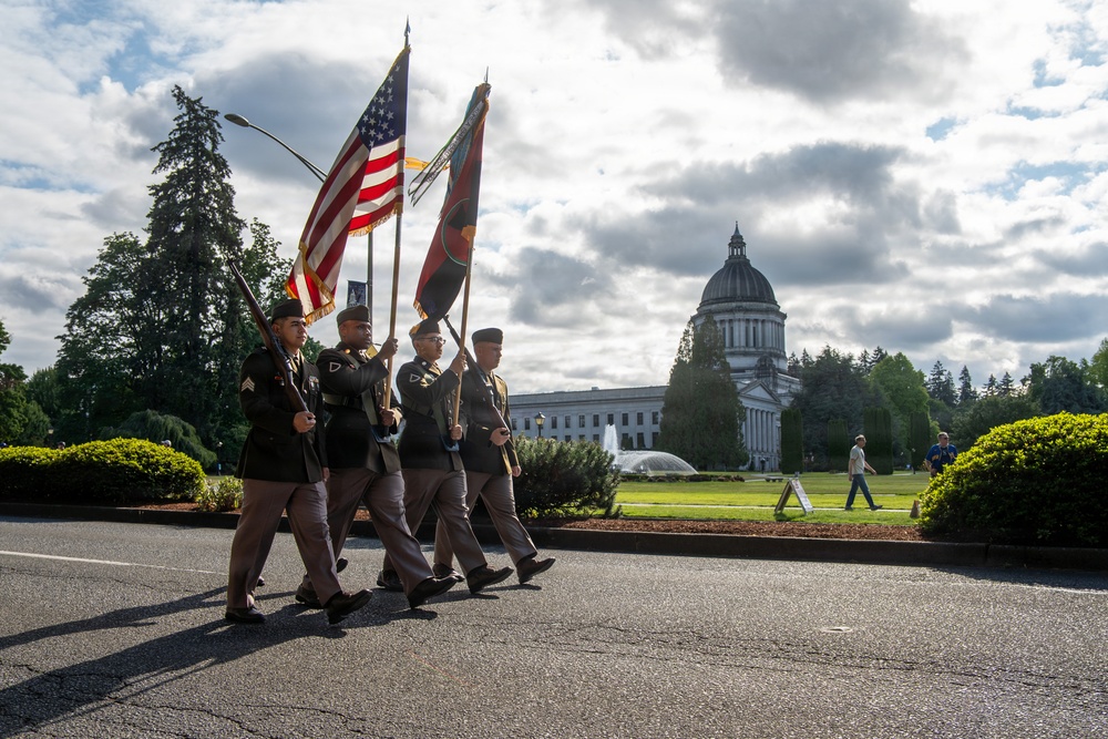 7th ID (MDC-PAC) Color Guard March in Capital Lakefair Parade