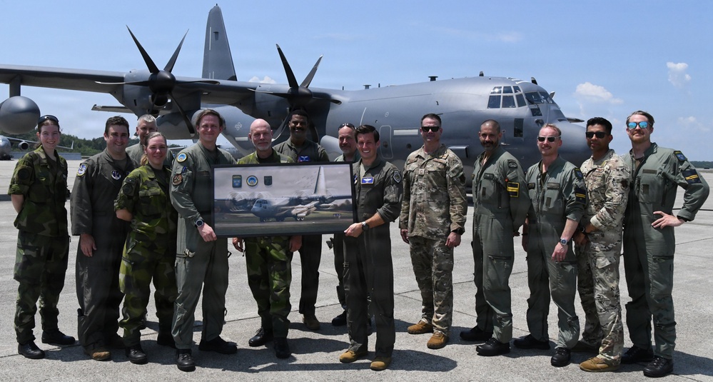 Swedish Air Force and U.S. Air Force Rescue Crews Meet in Newburgh New York