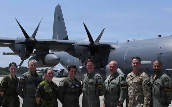 Swedish Air Force and U.S. Air Force Rescue Crews Meet in Newburgh New York