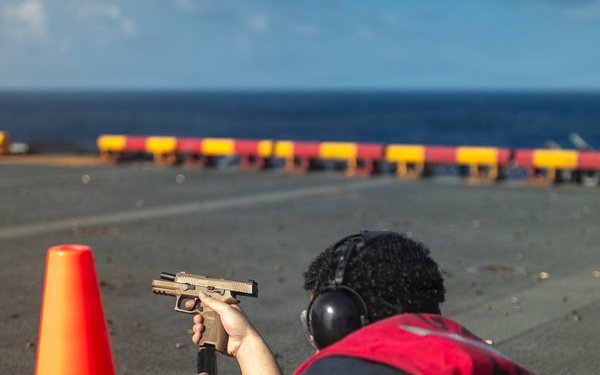 The 31st MEU Conducts a Gun Shoot