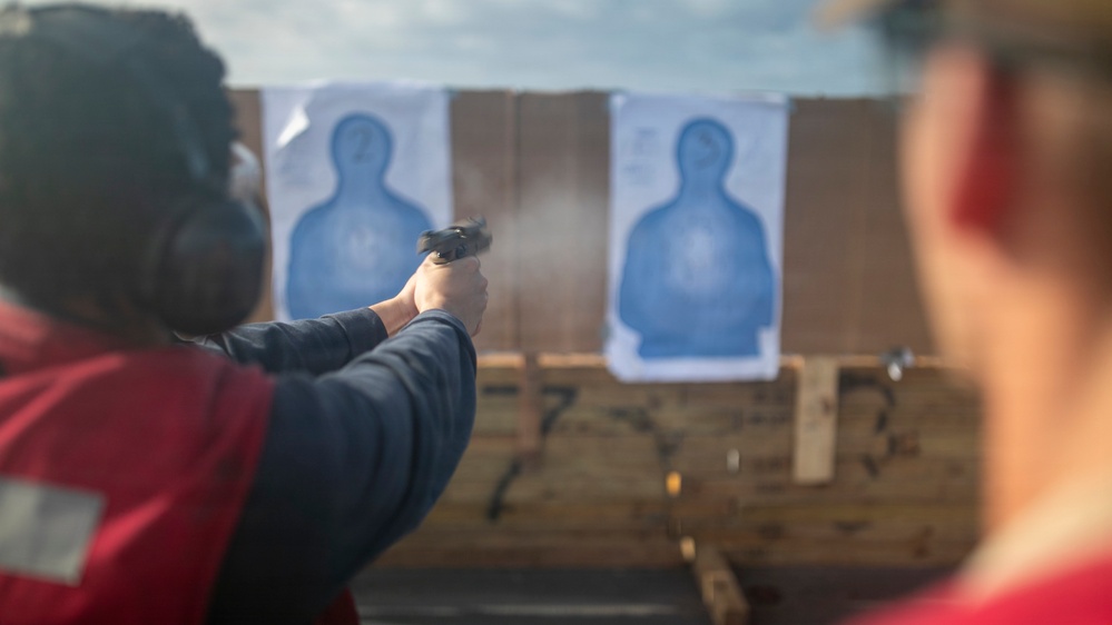 The 31st MEU Conducts a Gun Shoot