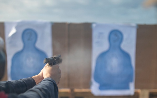 The 31st MEU Conducts a Gun Shoot