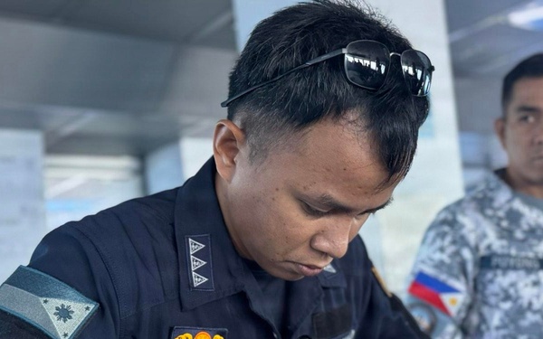 Philippine Coast Guard PCG leads multinational maritime maneuvre exercise during RIMPAC 2026