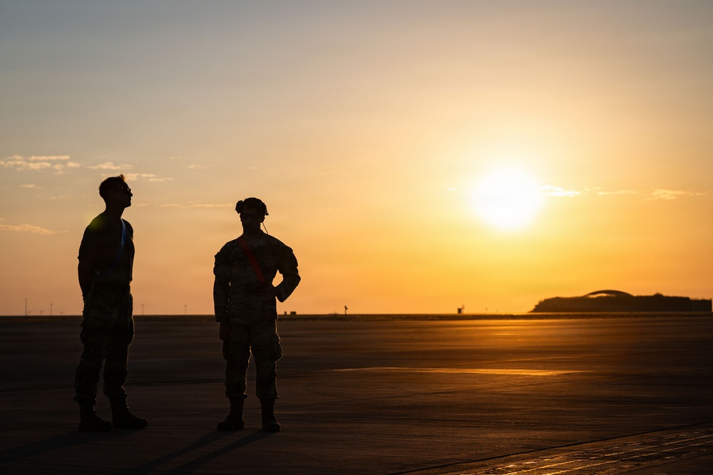 Exercise southern cross fuels up
