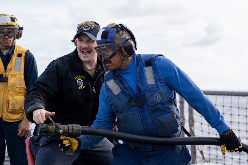 USS Mustin conducts aircraft firefighting drill
