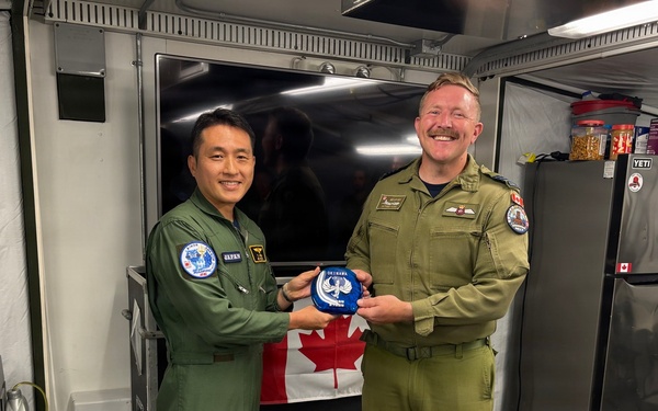JMSDF aviation personnel conduct bilateral exchange with Royal Canadian Air Force