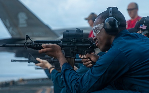 USS Tripoli Conducts Early Morning Gun Shoot