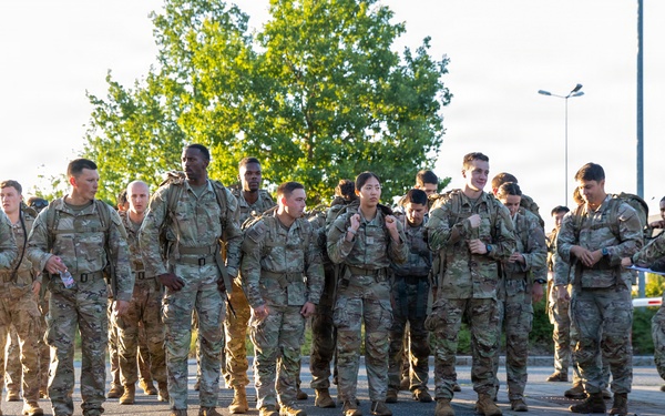 41st Field Artillery Brigade conducts a ruck in preparation for NWIC
