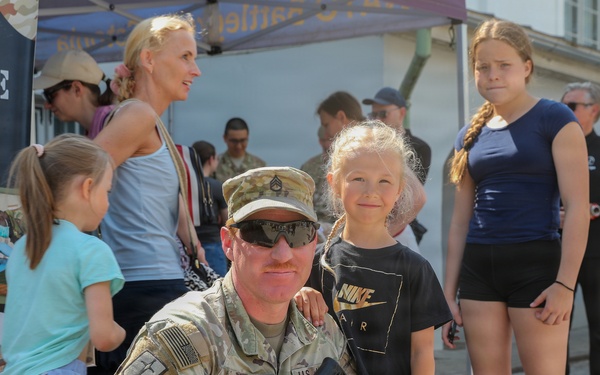 U.S. Army, allied military police officers strengthen community ties in Estonia