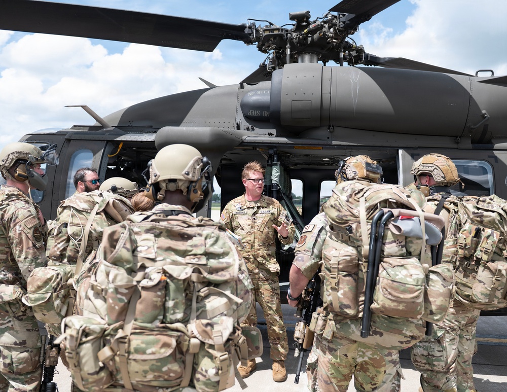 133rd Security Forces Airmen Train with Army Aviation