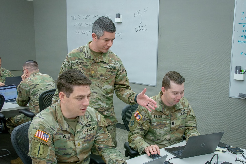 Beyond the basic rifleman: CGSC's newest elective creates AI sharpshooters