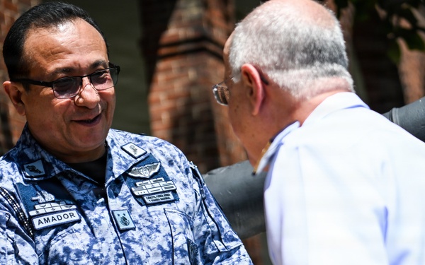 Brazilian Joint Staff Chief Visits Inter-American Defense College