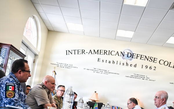 Brazilian Joint Staff Chief Visits Inter-American Defense College