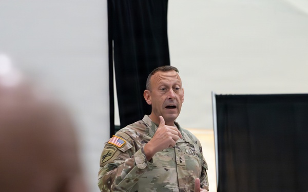 Army Reserve Soldiers prepare to strengthen command climate as Equal Opportunity Leaders