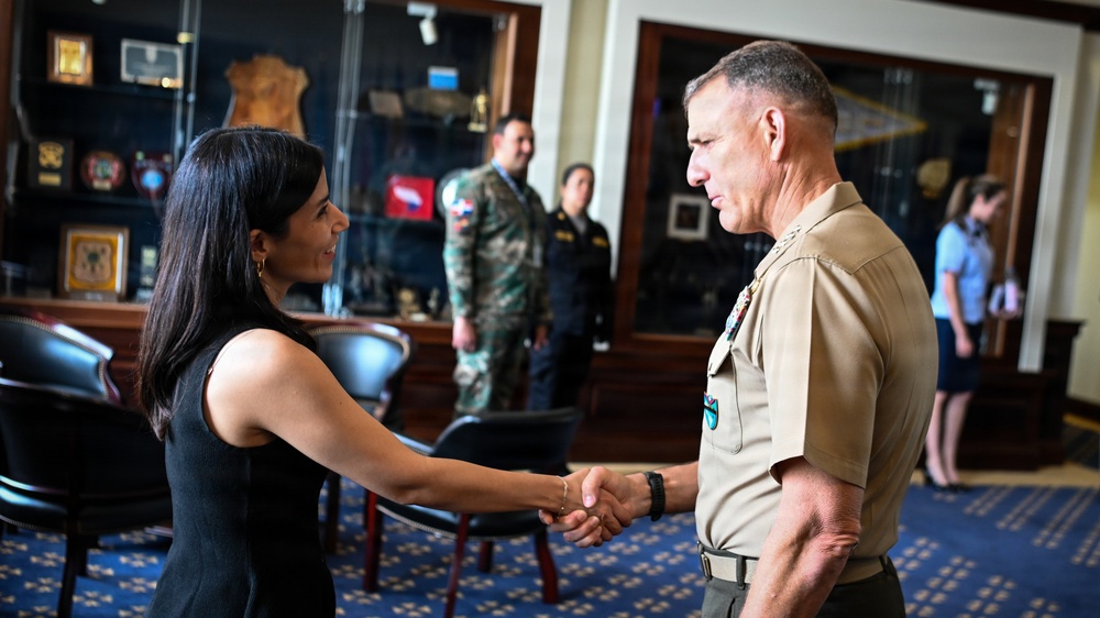 U.S. Southern Command Commander Visit to IADC