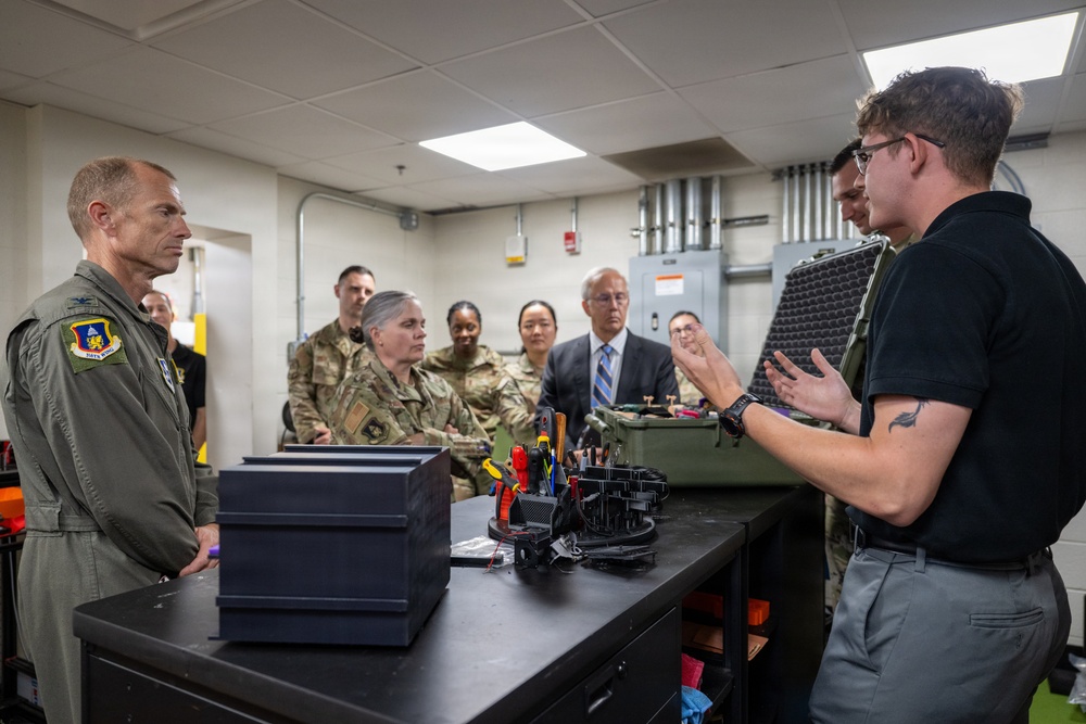 Col. Seekamp tours Joint Base Andrews as new commander