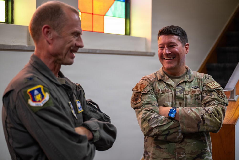 Col. Seekamp tours Joint Base Andrews as new commander