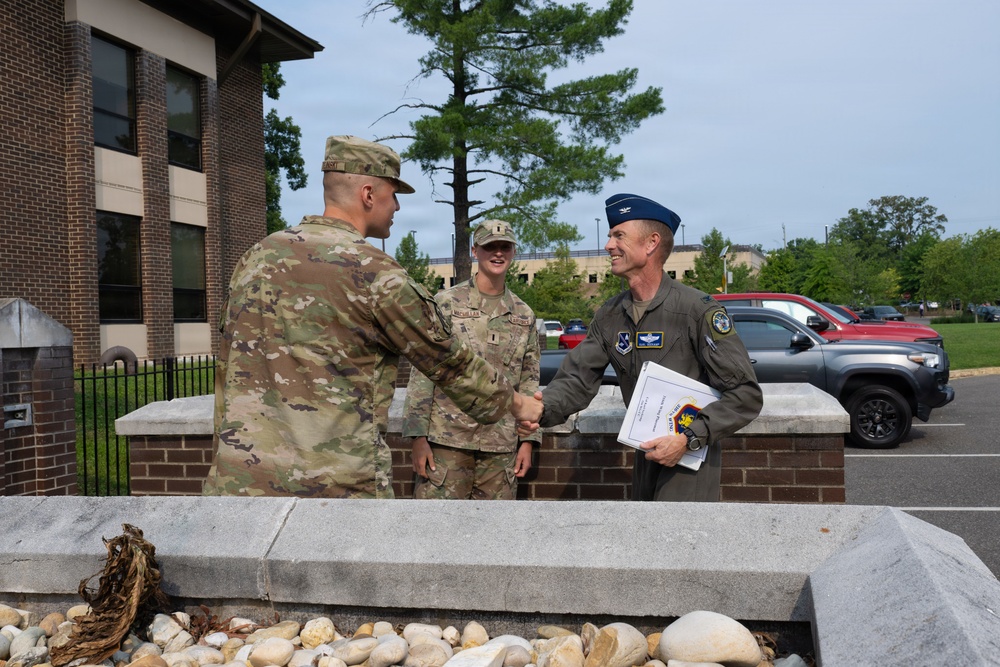 Col. Seekamp tours Joint Base Andrews as new commander