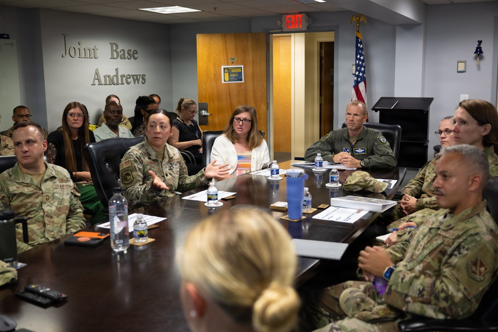 Col. Seekamp tours Joint Base Andrews as new commander