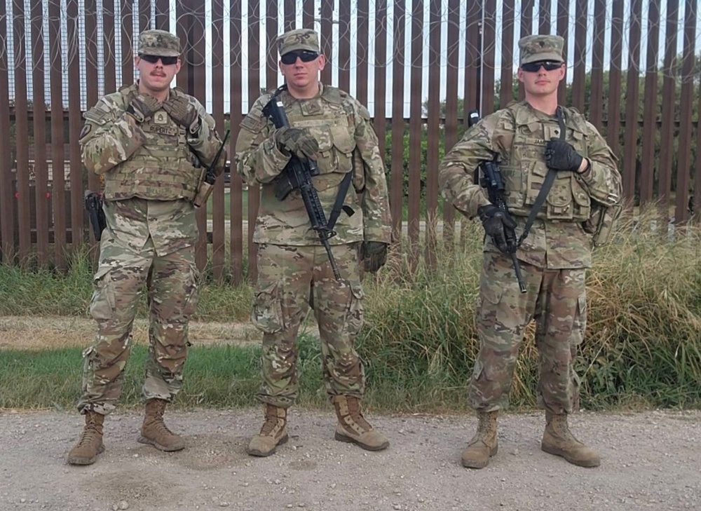 Soldiers assigned to JTF-SB and Border Patrol responds to vehicle rollover