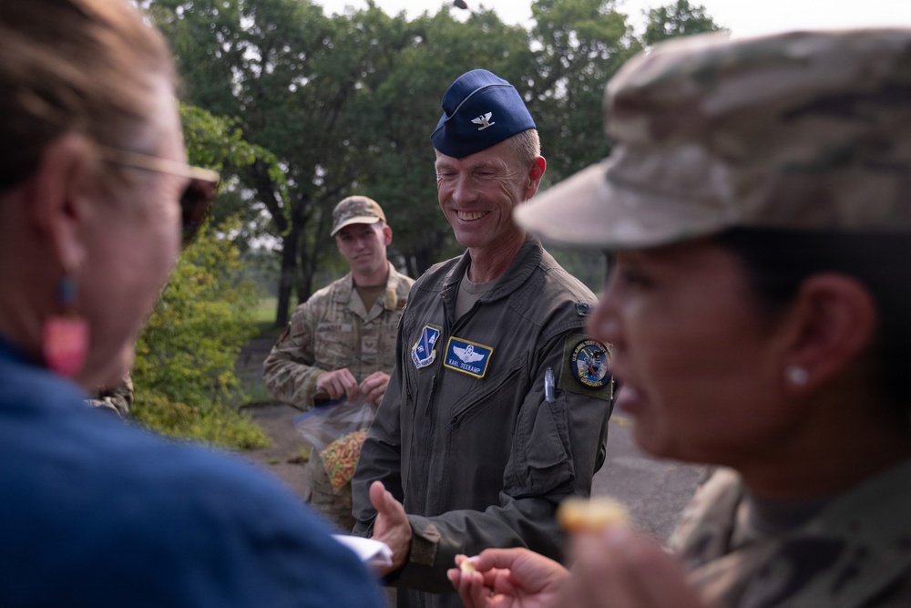 Col. Seekamp tours Joint Base Andrews as new commander