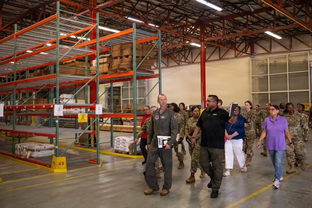 Col. Seekamp tours Joint Base Andrews as new commander