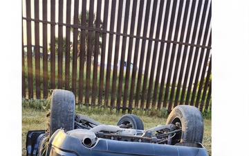 Soldiers assigned to JTF-SB and Border Patrol responds to vehicle rollover