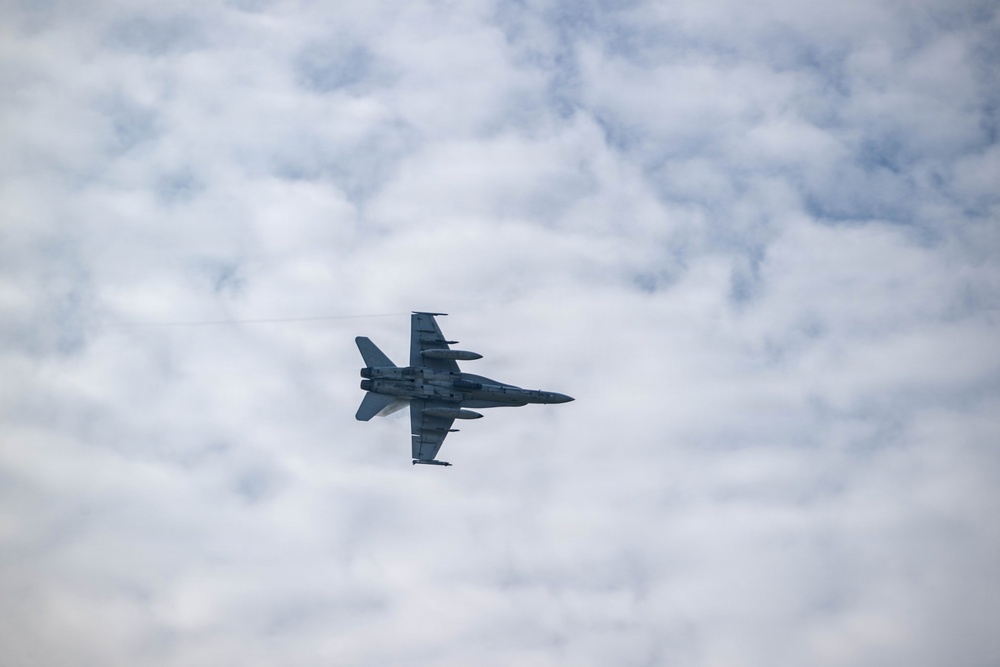 VMFA-112 Cowboys help Ebbing ANGB with Arresting Cable Recertification