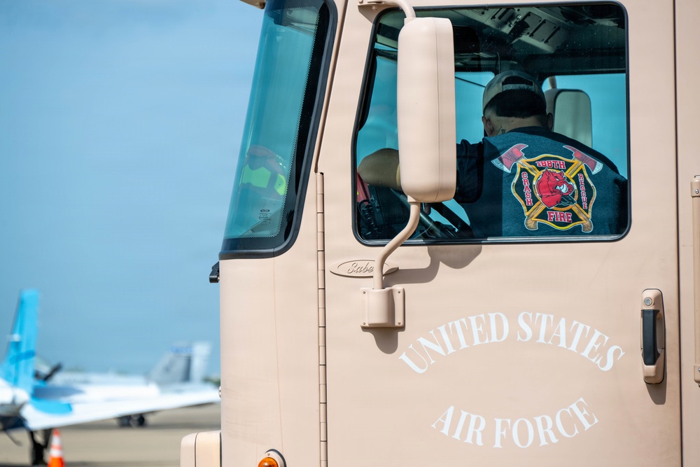 VMFA-112 Cowboys help Ebbing ANGB with Arresting Cable Recertification