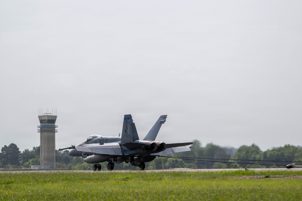 VMFA-112 Cowboys help Ebbing ANGB with Arresting Cable Recertification