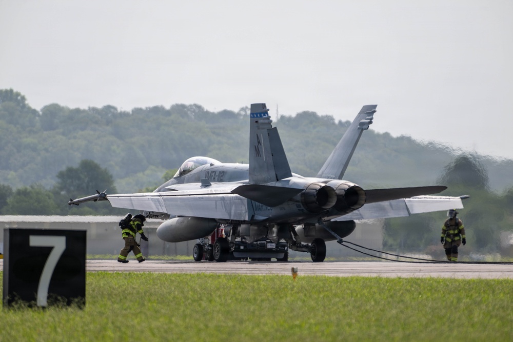 VMFA-112 Cowboys help Ebbing ANGB with Arresting Cable Recertification