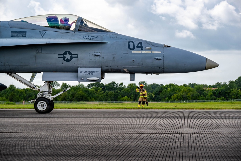 VMFA-112 Cowboys help Ebbing ANGB with Arresting Cable Recertification