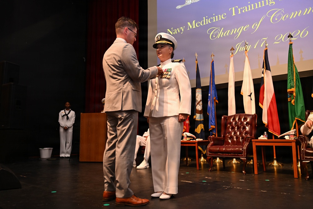 NMTSC Holds Change of Command at JBSA-FSH