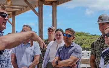 Pearl Harbor Naval Shipyard hosts acting Secretary of the Navy, congressional delegation