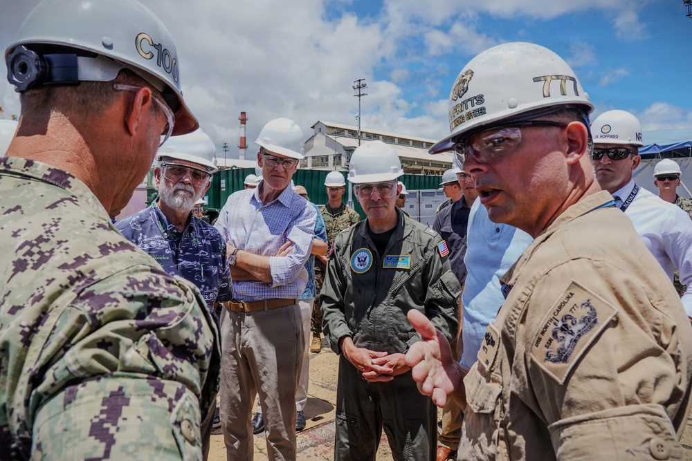 Pearl Harbor Naval Shipyard hosts acting Secretary of the Navy, congressional delegation