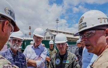 Pearl Harbor Naval Shipyard hosts acting Secretary of the Navy, congressional delegation