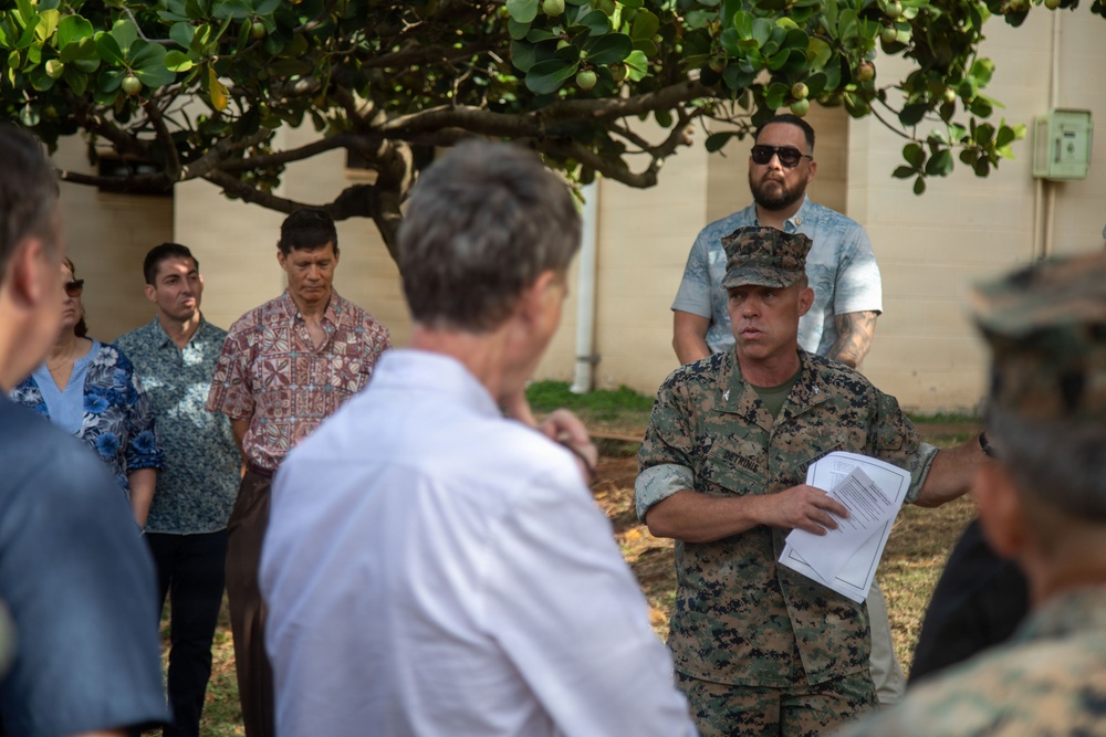 Acting Secretary of the Navy barracks tours MCBH