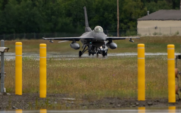 Fini flight caps colonel's career