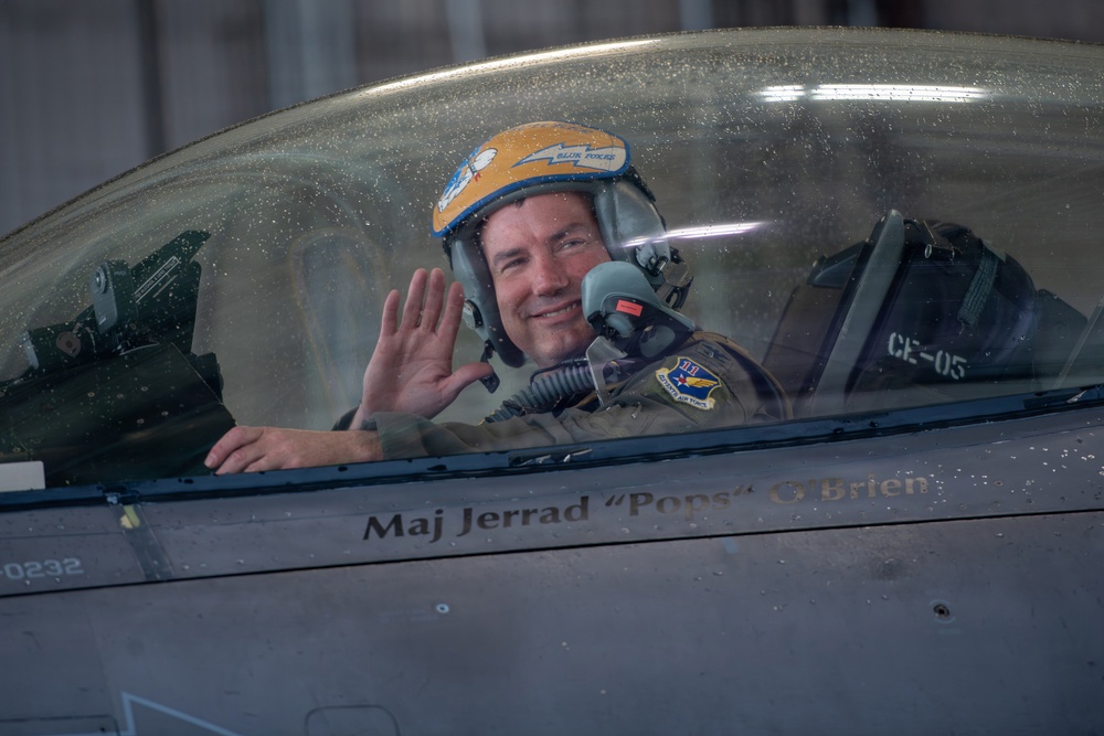 Fini flight caps colonel's career