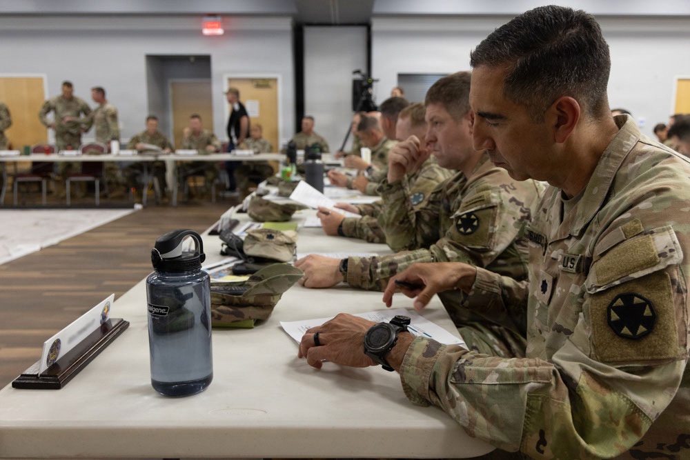 U.S. Army Leaders attend a Combined Arms Rehearsal for Project Convergence Capstone 6